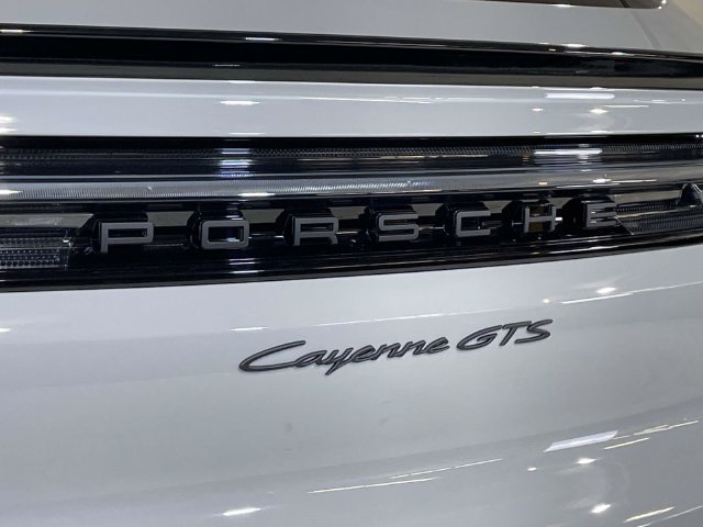 New 2026 Porsche Cayenne GTS AWD/4WD image 15