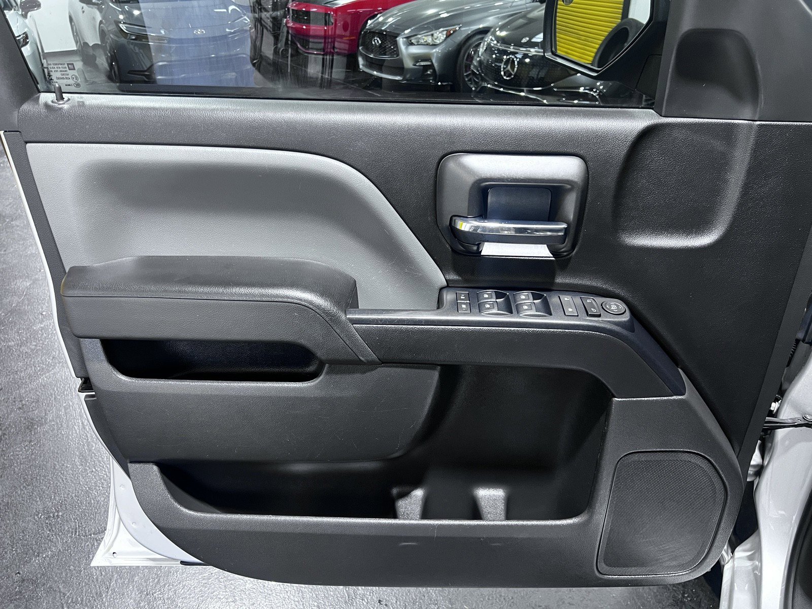 Used 2018 Chevrolet Silverado 1500 Custom w/ Trailering Package RWD image 22