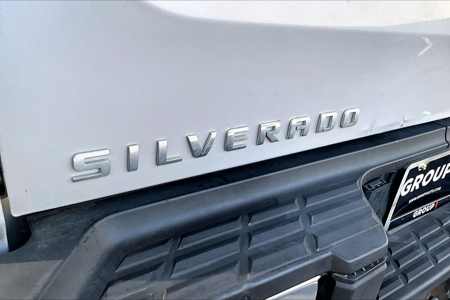Used 2013 Chevrolet Silverado 3500 LT w/ Interior Plus Package AWD/4WD image 9
