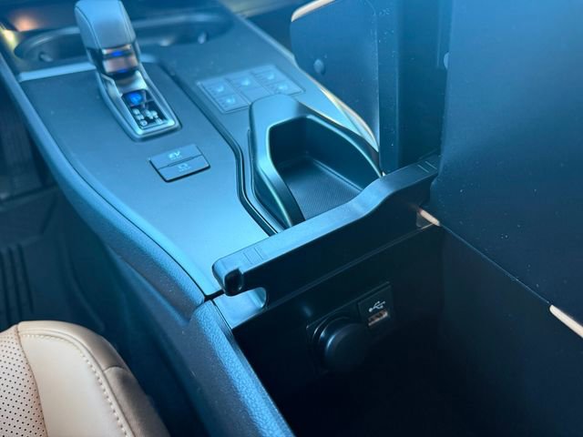 New 2026 Lexus UX 300h AWD image 22