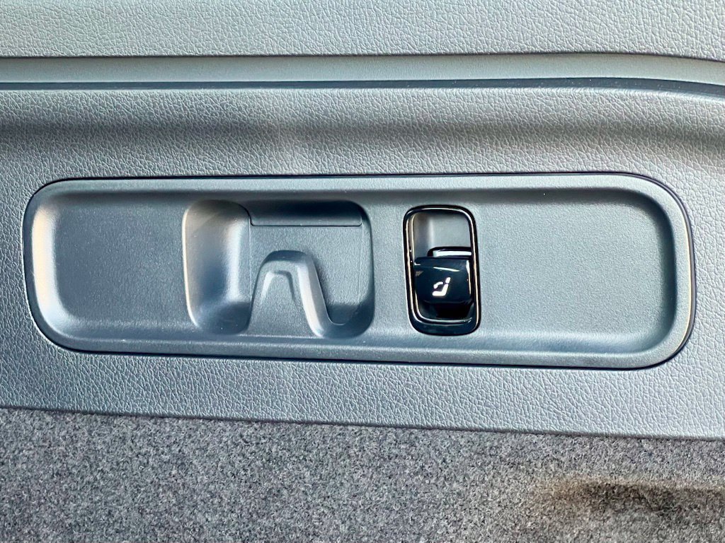 Certified 2026 Mercedes-Benz GLC 300 4MATIC image 44
