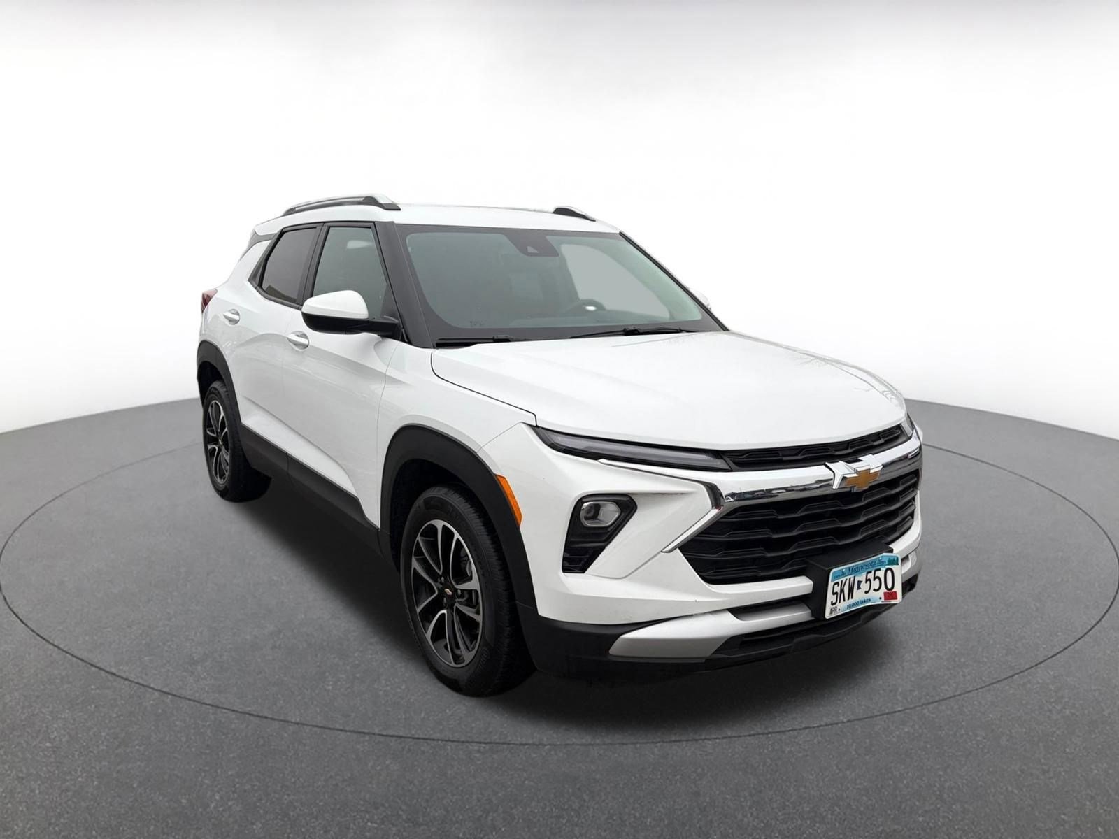 Used 2025 Chevrolet TrailBlazer LT image 1