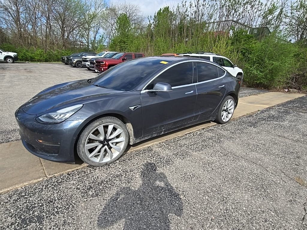 Used 2018 Tesla Model 3 Long Range image 2