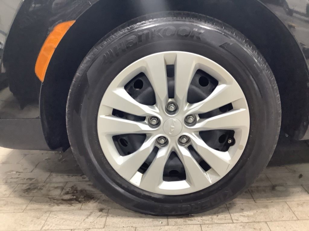 Certified 2023 Kia Soul LX image 24