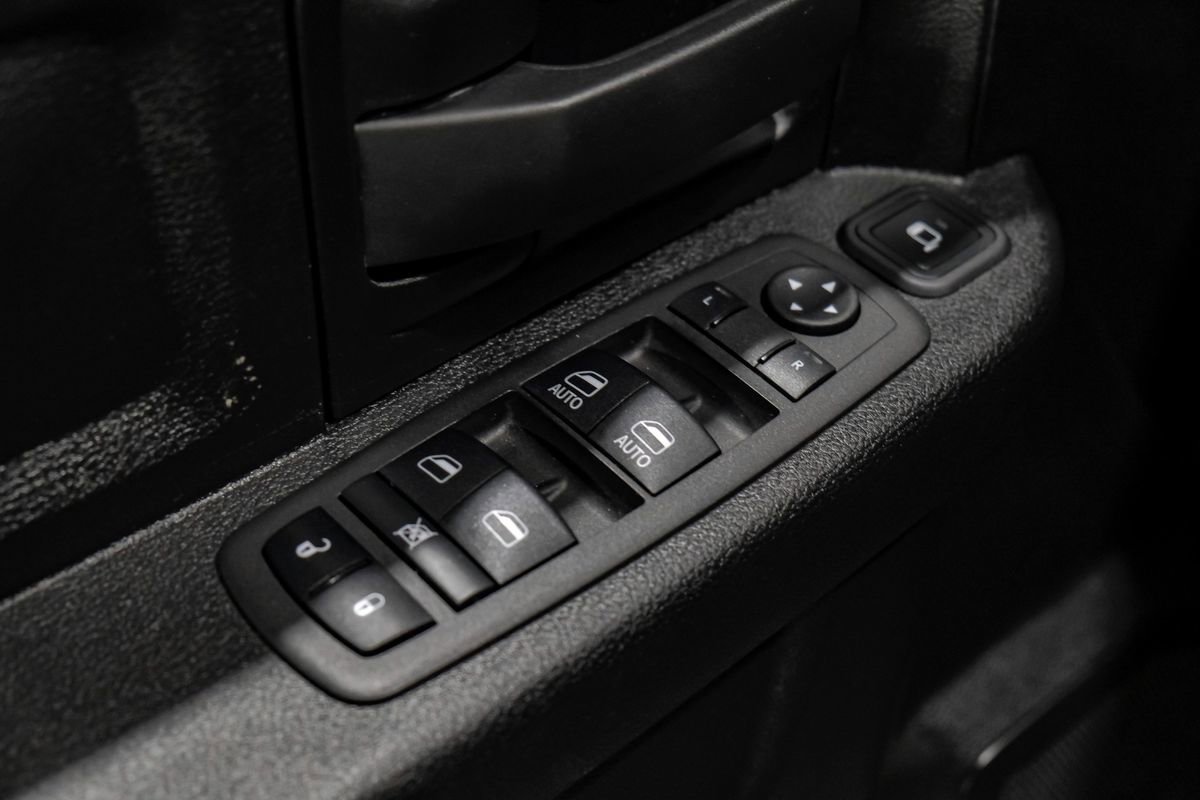 Used 2024 RAM 2500 Tradesman w/ Chrome Appearance Group image 43