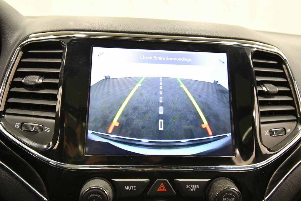 Used 2020 Jeep Grand Cherokee Limited w/ Luxury Group II image 27