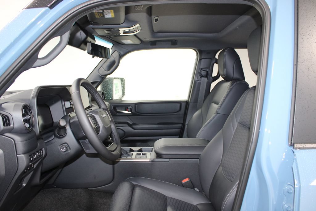 Used 2026 Toyota Land Cruiser w/ Premium Package AWD/4WD image 19