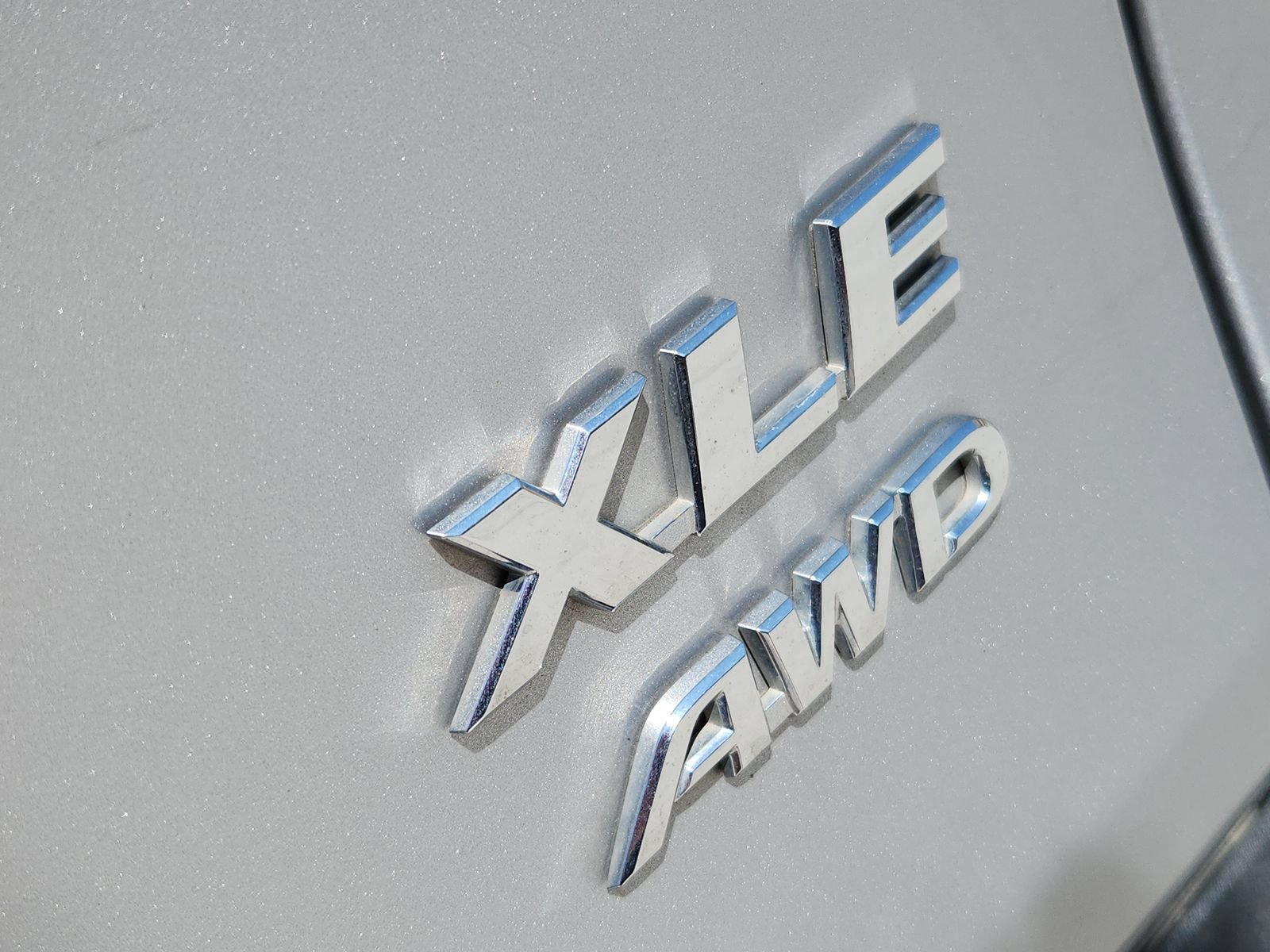 Used 2024 Toyota RAV4 XLE AWD/4WD image 14