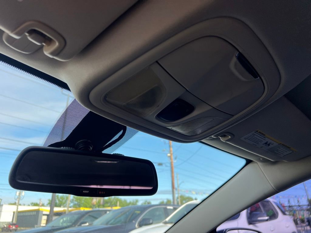 Used 2017 Chrysler 200 Limited Platinum FWD image 49