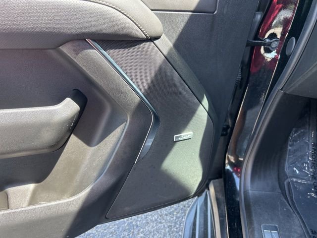 Used 2024 Chevrolet Suburban Premier image 14