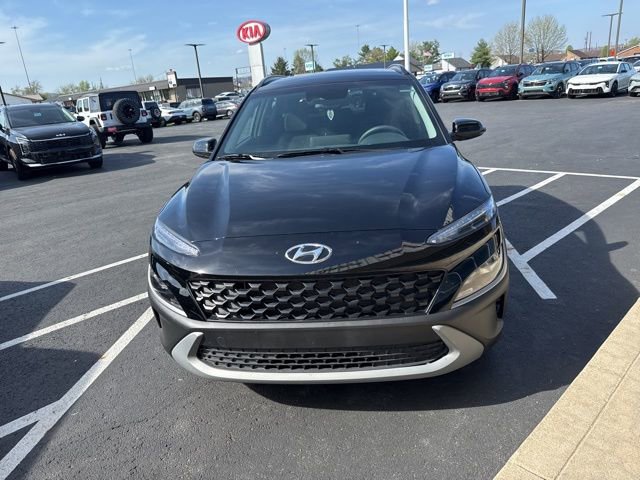 Used 2023 Hyundai Kona SEL w/ Cargo Package AWD/4WD image 2