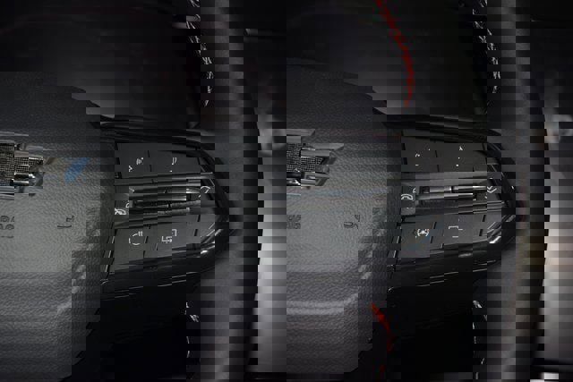 New 2025 Chevrolet Equinox EV RS w/ Convenience Package II image 36