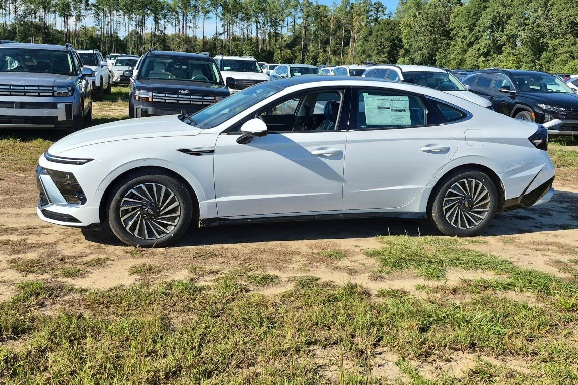 New 2026 Hyundai Sonata Limited FWD image 10