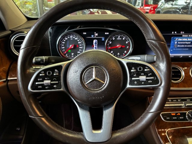Used 2019 Mercedes-Benz E 300 4MATIC w/ Driver Assistance Package image 23