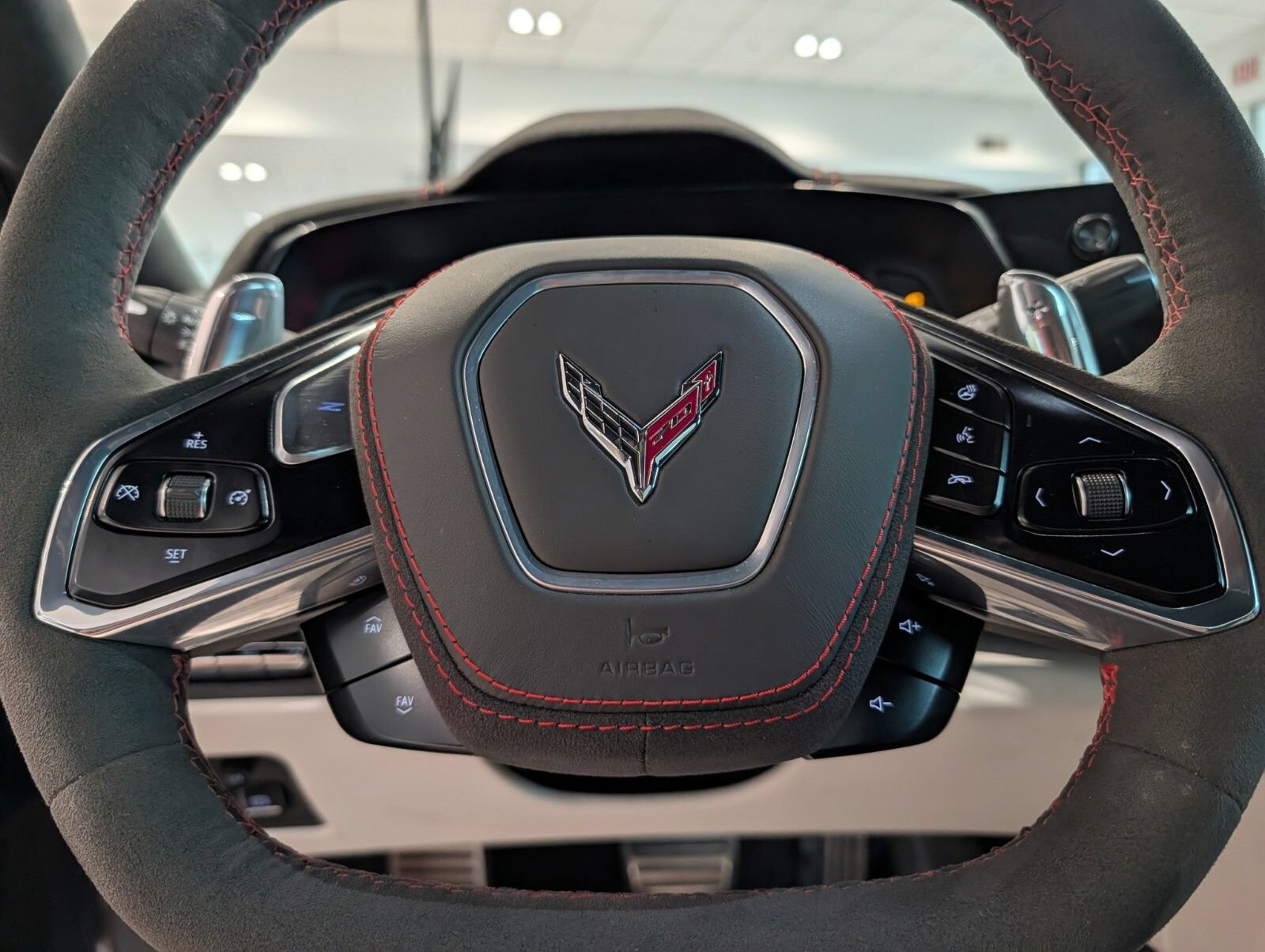 Used 2023 Chevrolet Corvette Stingray Premium Conv RWD image 39