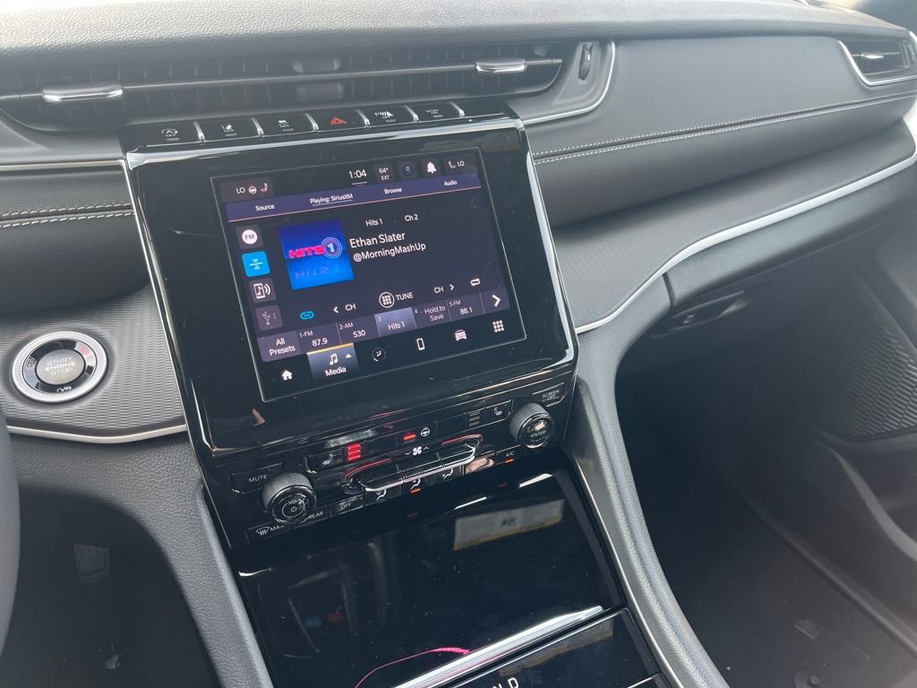 New 2025 Jeep Grand Cherokee Laredo X w/ Luxury Tech Group I image 6