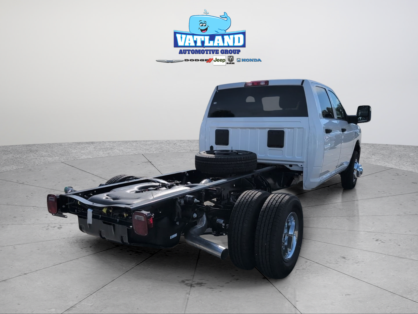 New 2026 RAM 3500 Tradesman w/ Chrome Appearance Group A AWD/4WD image 8