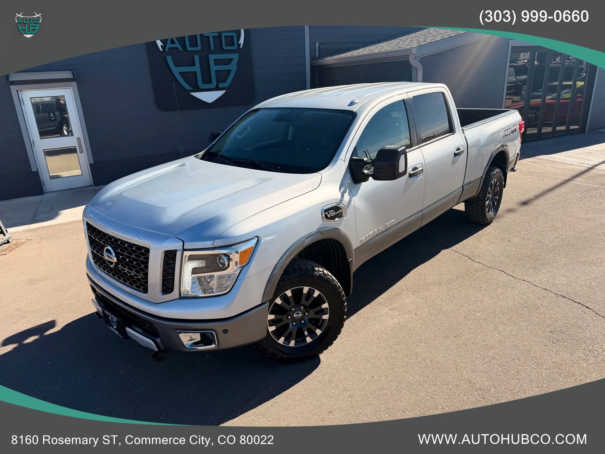 Used 2017 Nissan Titan PRO-4X AWD/4WD image 2