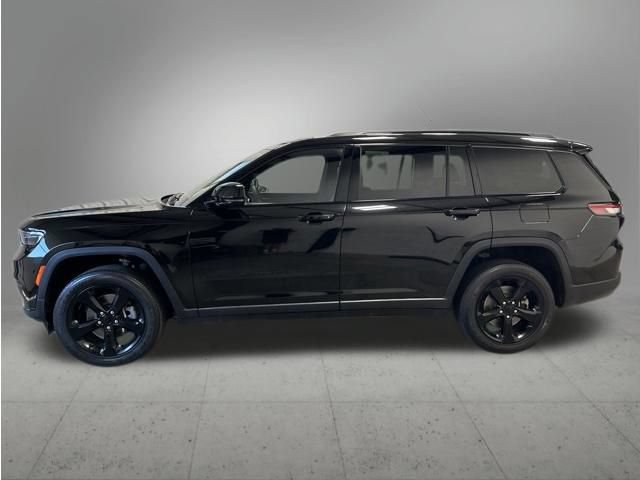 Used 2023 Jeep Grand Cherokee L Laredo AWD/4WD image 2