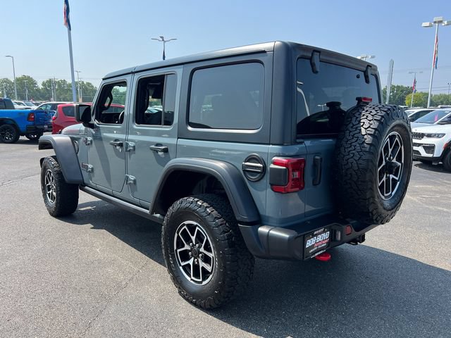 Used 2025 Jeep Wrangler Unlimited Rubicon AWD/4WD image 5