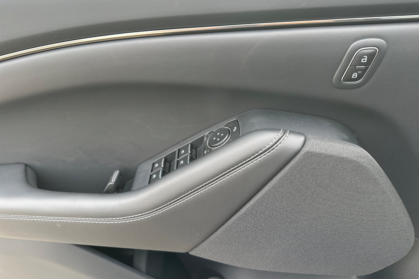 New 2026 Ford Mustang Mach-E Select RWD image 11