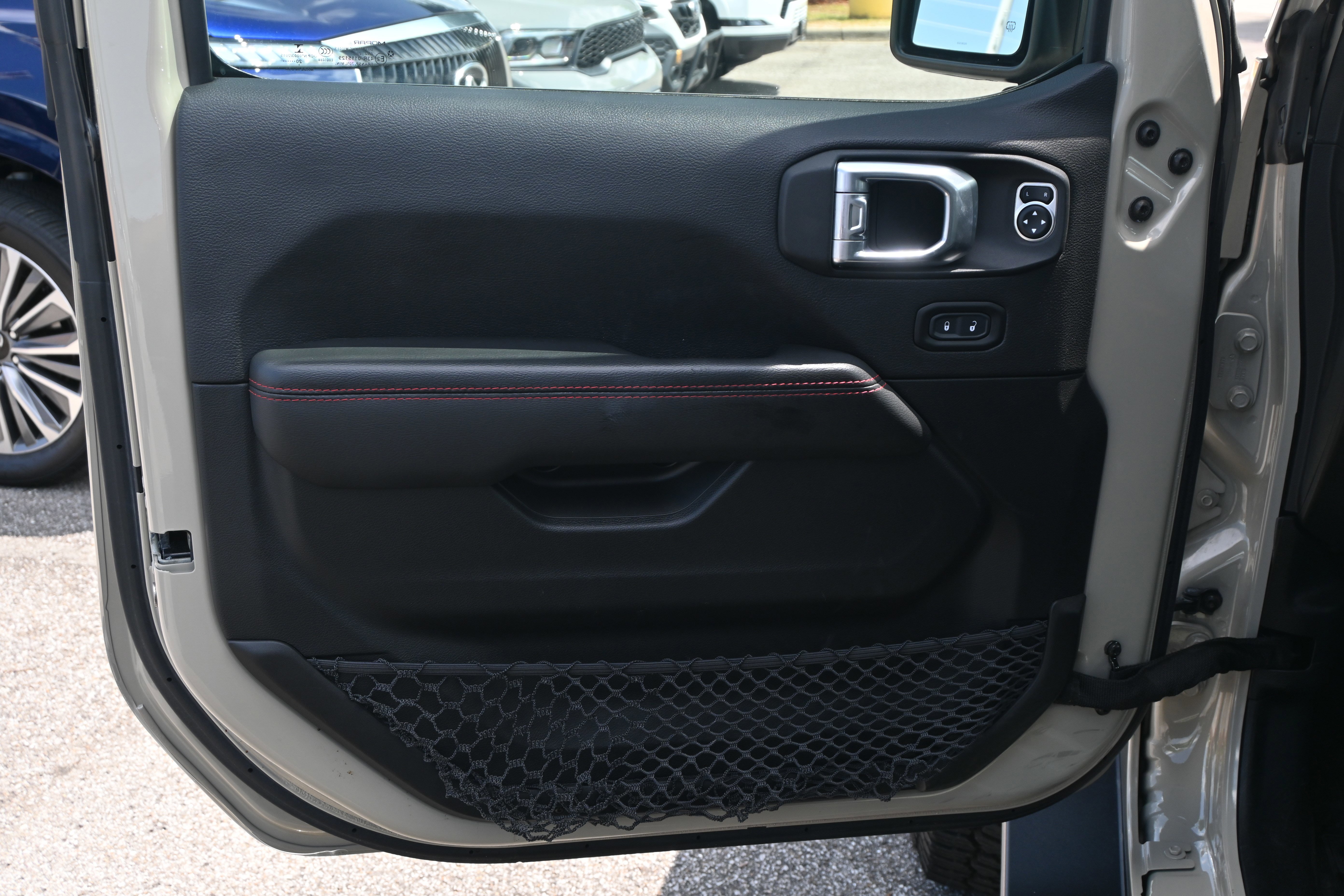 Used 2020 Jeep Gladiator Rubicon AWD/4WD image 15