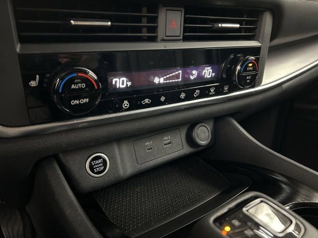 Used 2023 Nissan Rogue SV w/ SV Premium B Package AWD/4WD image 17