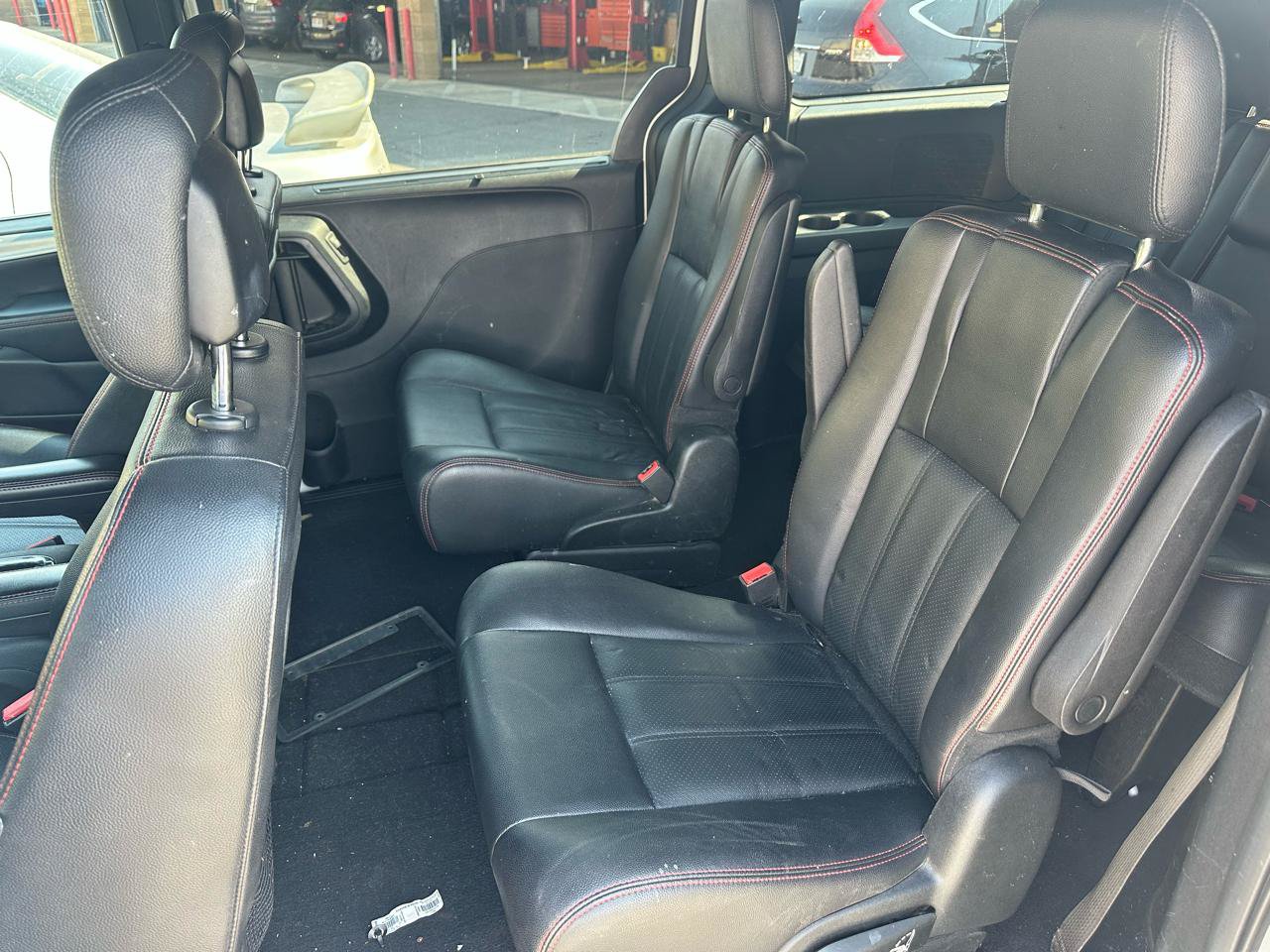 Used 2018 Dodge Grand Caravan GT FWD image 6