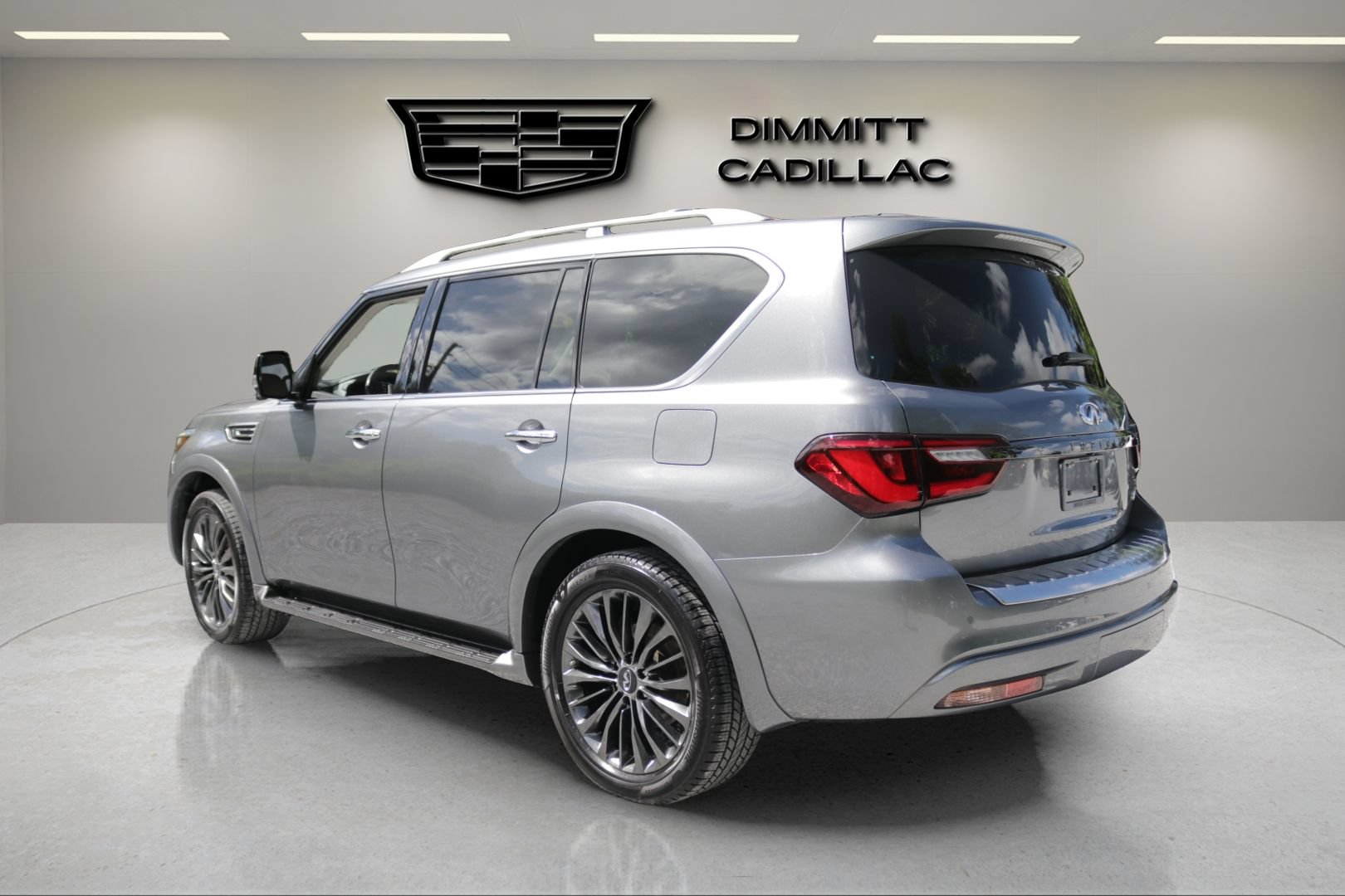 Used 2021 INFINITI QX80 Premium Select w/ Cargo Package RWD image 7