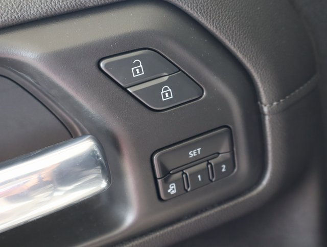 Used 2021 GMC Sierra 2500 Denali w/ Denali Ultimate Package image 18