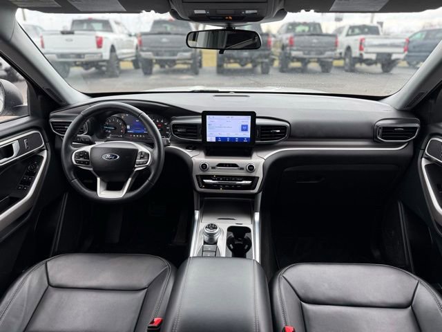 Used 2023 Ford Explorer XLT w/ Equipment Group 202A video 2
