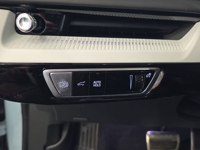 New 2026 Cadillac Optiq Sport 1 w/ LPO, Floor Liner Package AWD/4WD image 26