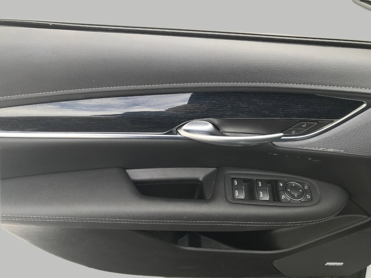 Certified 2025 Cadillac XT5 Premium Luxury image 27