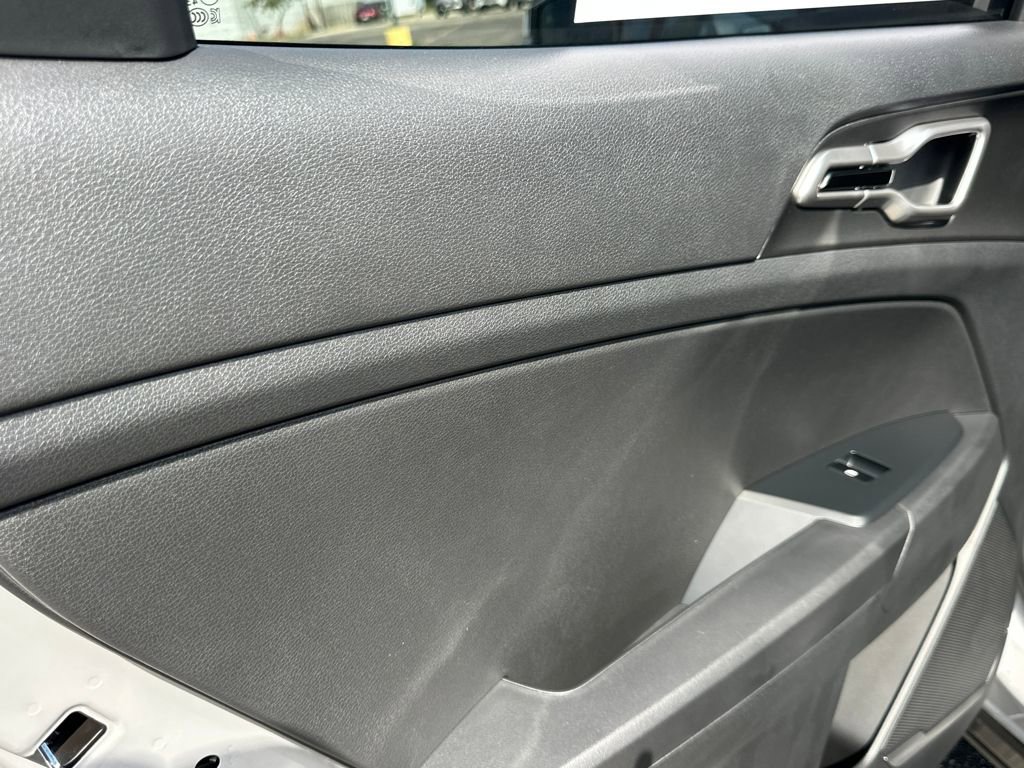 New 2026 Kia Sportage S image 14