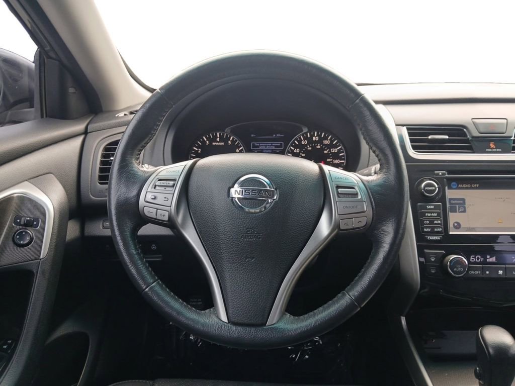 Used 2015 Nissan Altima 2.5 SL w/ Technology Package FWD image 18