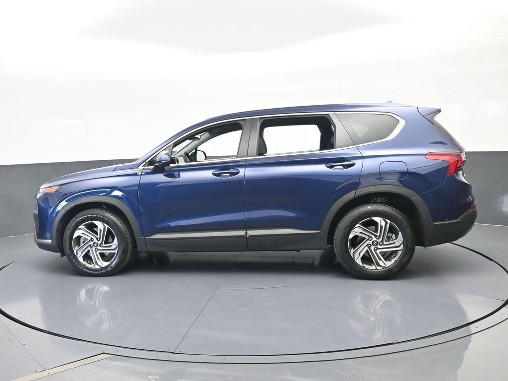 Used 2023 Hyundai Santa Fe SE image 3