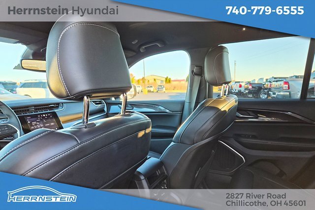 Used 2022 Jeep Grand Cherokee Altitude image 24