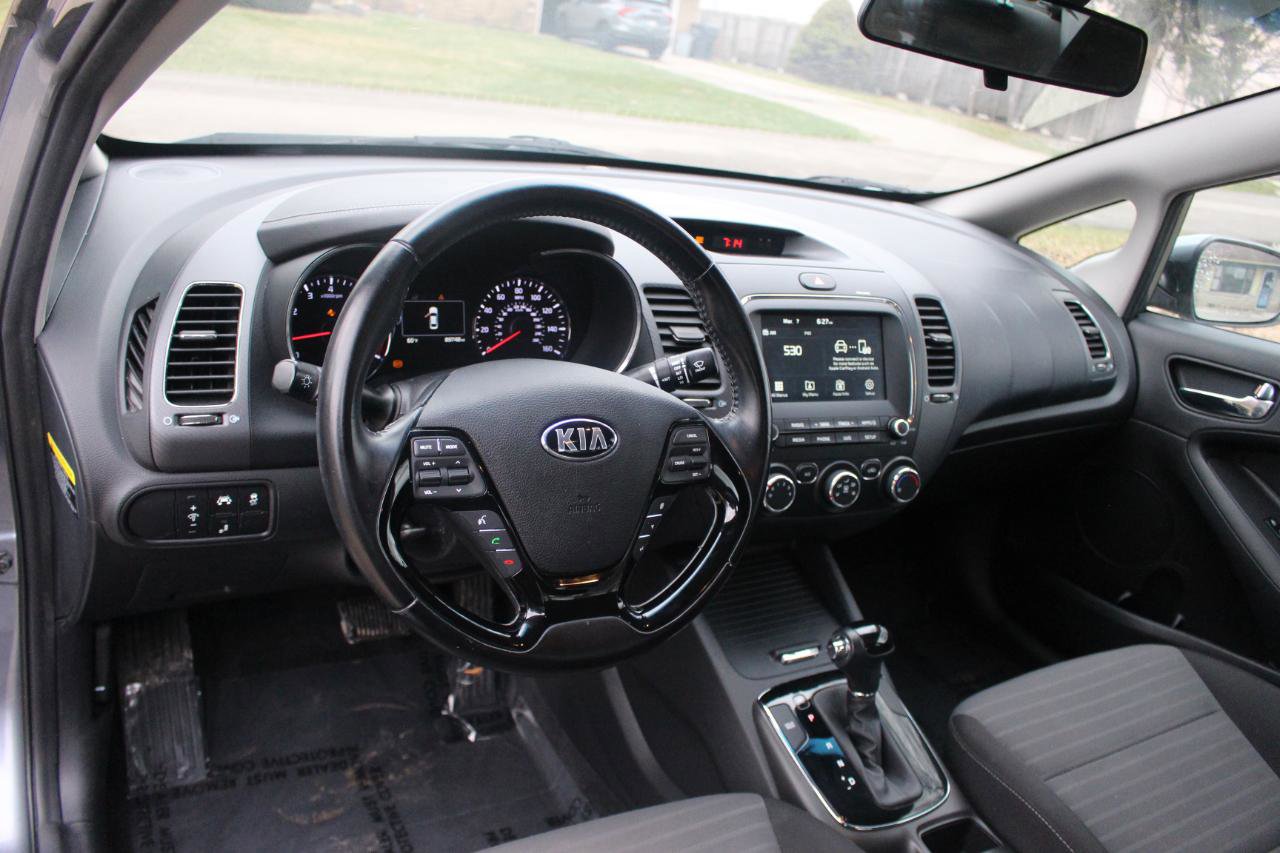 Used 2017 Kia Forte S w/ S Technology Package image 16