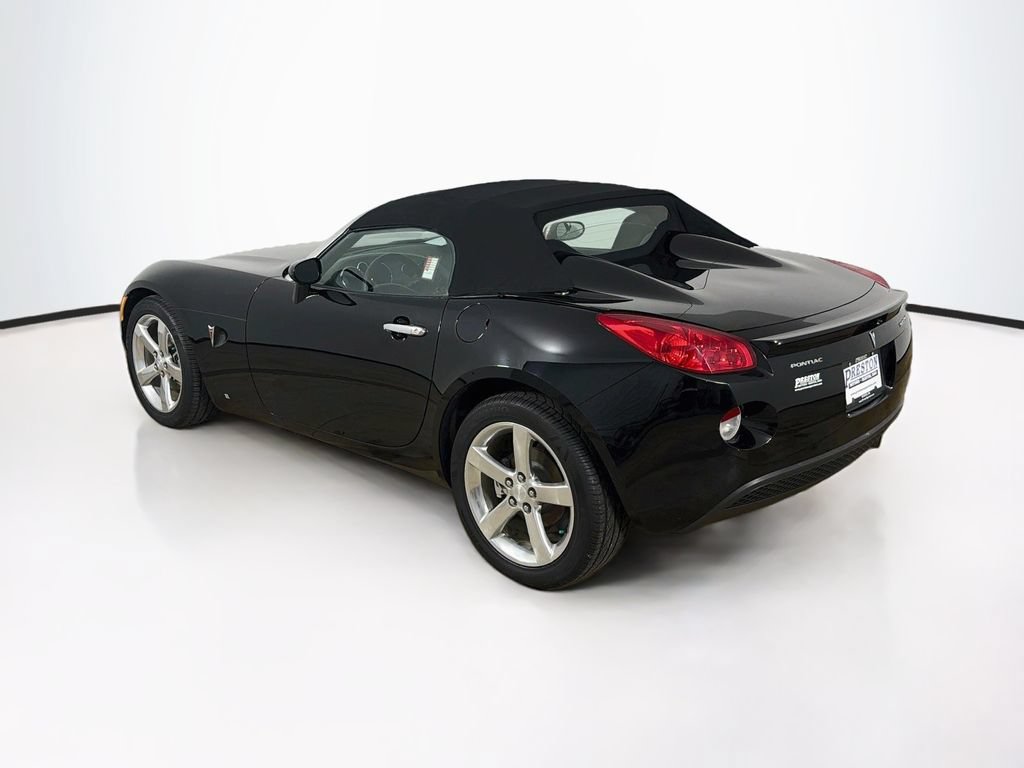 Used 2007 Pontiac Solstice Convertible w/ Preferred Package RWD image 7