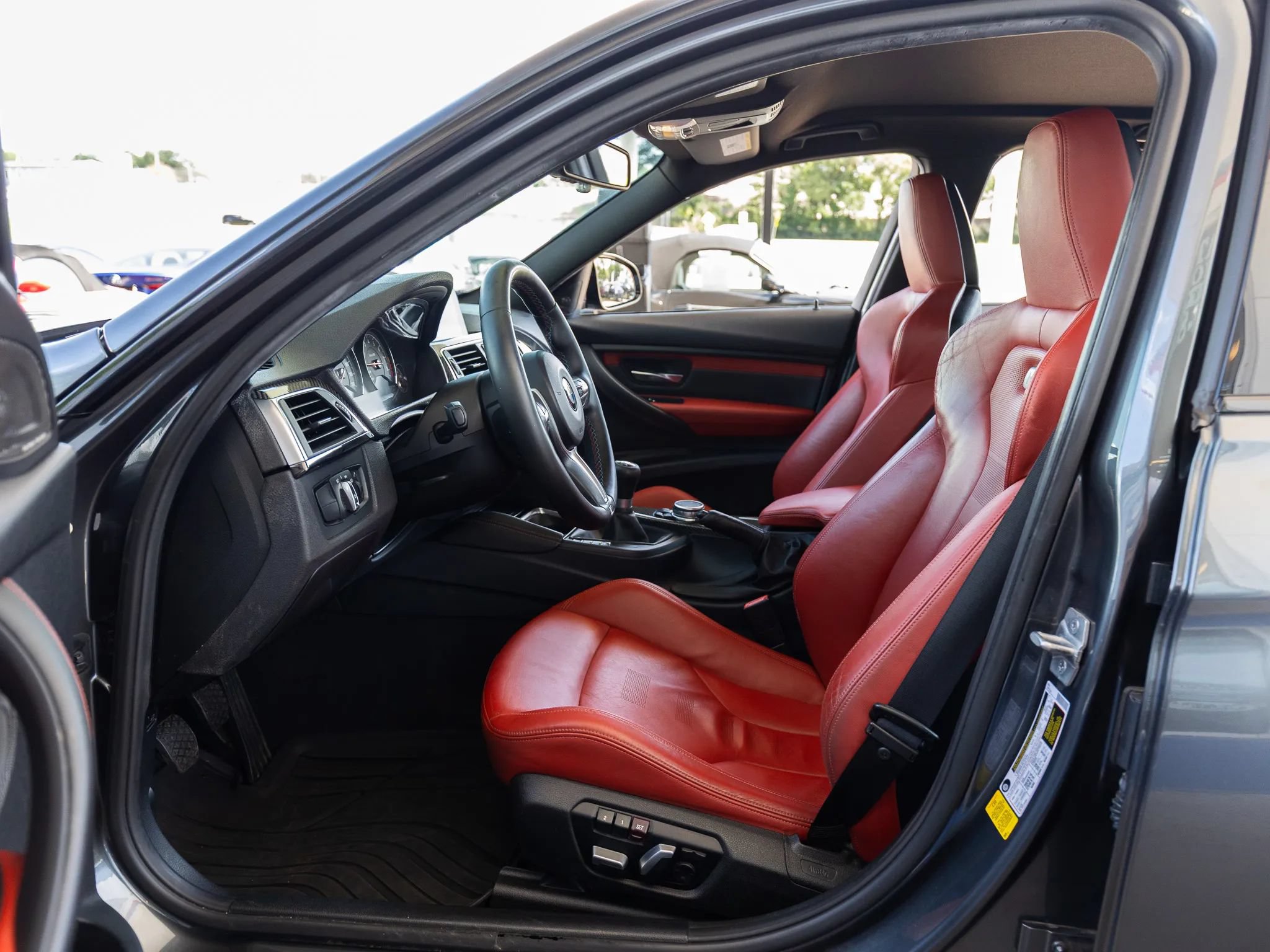 Used 2016 BMW M3 RWD image 17