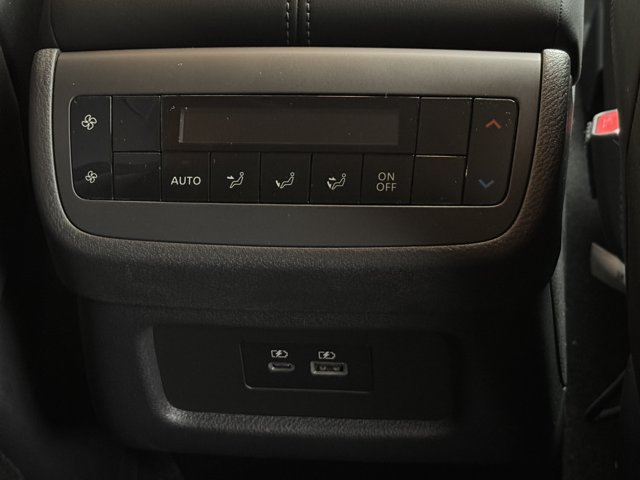 New 2025 Nissan Pathfinder SL AWD/4WD image 15