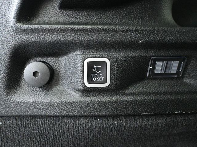 Used 2022 Jeep Grand Cherokee L Overland w/ Advanced Protech Group III image 51