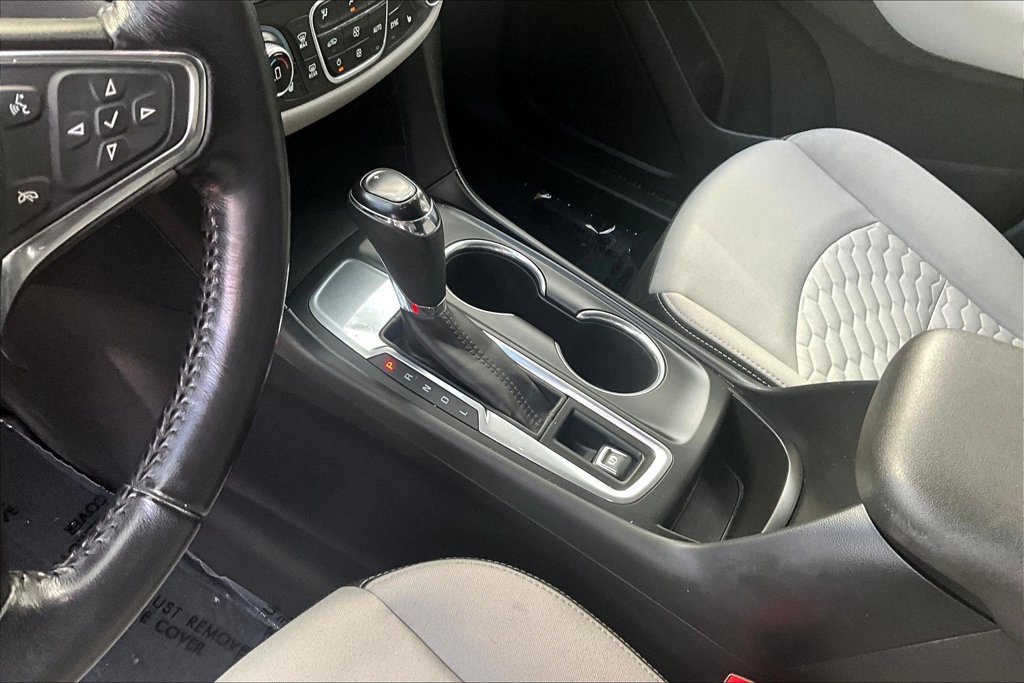 Used 2019 Chevrolet Equinox LT FWD image 17