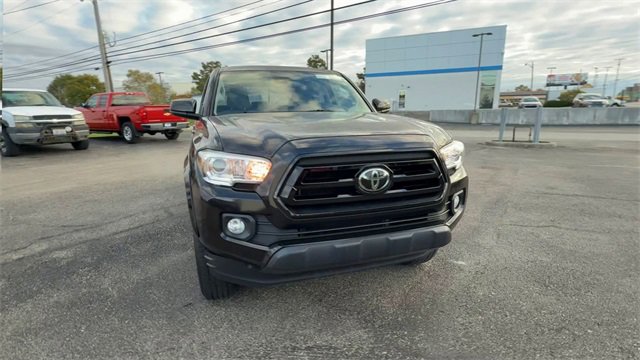 Used 2021 Toyota Tacoma SR5 image 3