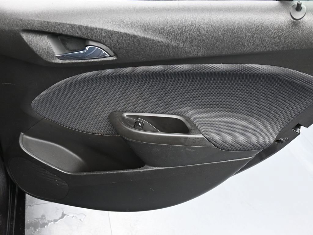 Used 2016 Chevrolet Cruze LT w/ Convenience Package image 15