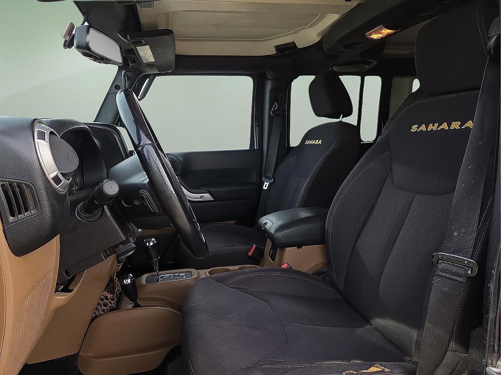 Used 2013 Jeep Wrangler Unlimited Sahara w/ Connectivity Group image 14