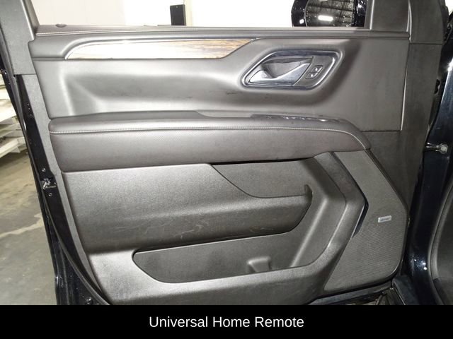Used 2024 Chevrolet Suburban Premier AWD/4WD image 16
