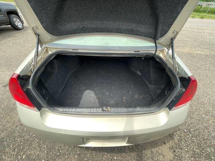 Used 2009 Chevrolet Impala LTZ FWD image 25