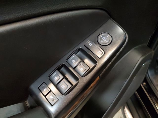 Used 2019 Chevrolet Tahoe 4WD image 12