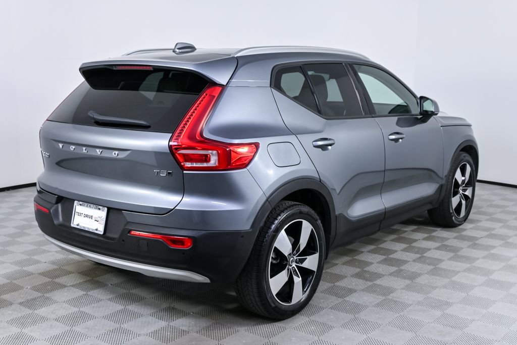 Used 2019 Volvo XC40 T5 Momentum AWD/4WD image 27
